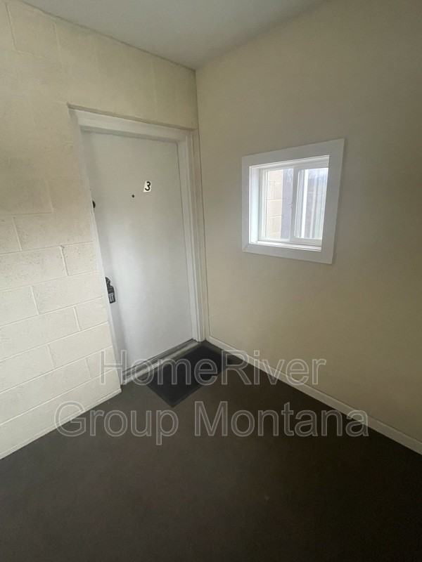 100 South Ave E #3 - Photo 6 of 13