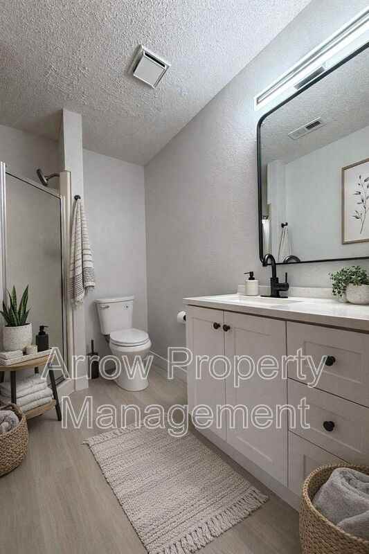 2380 N 44th St #7 - Photo 7 of 11