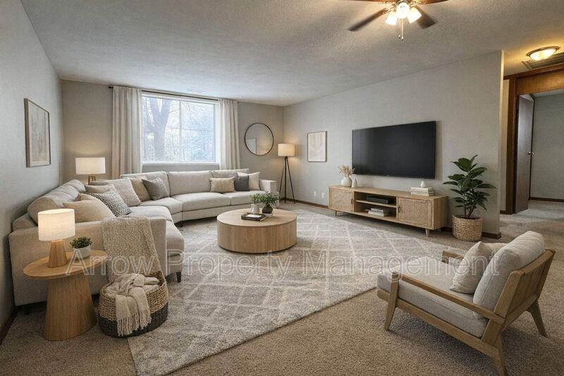 2501 N St - Photo 2 of 7