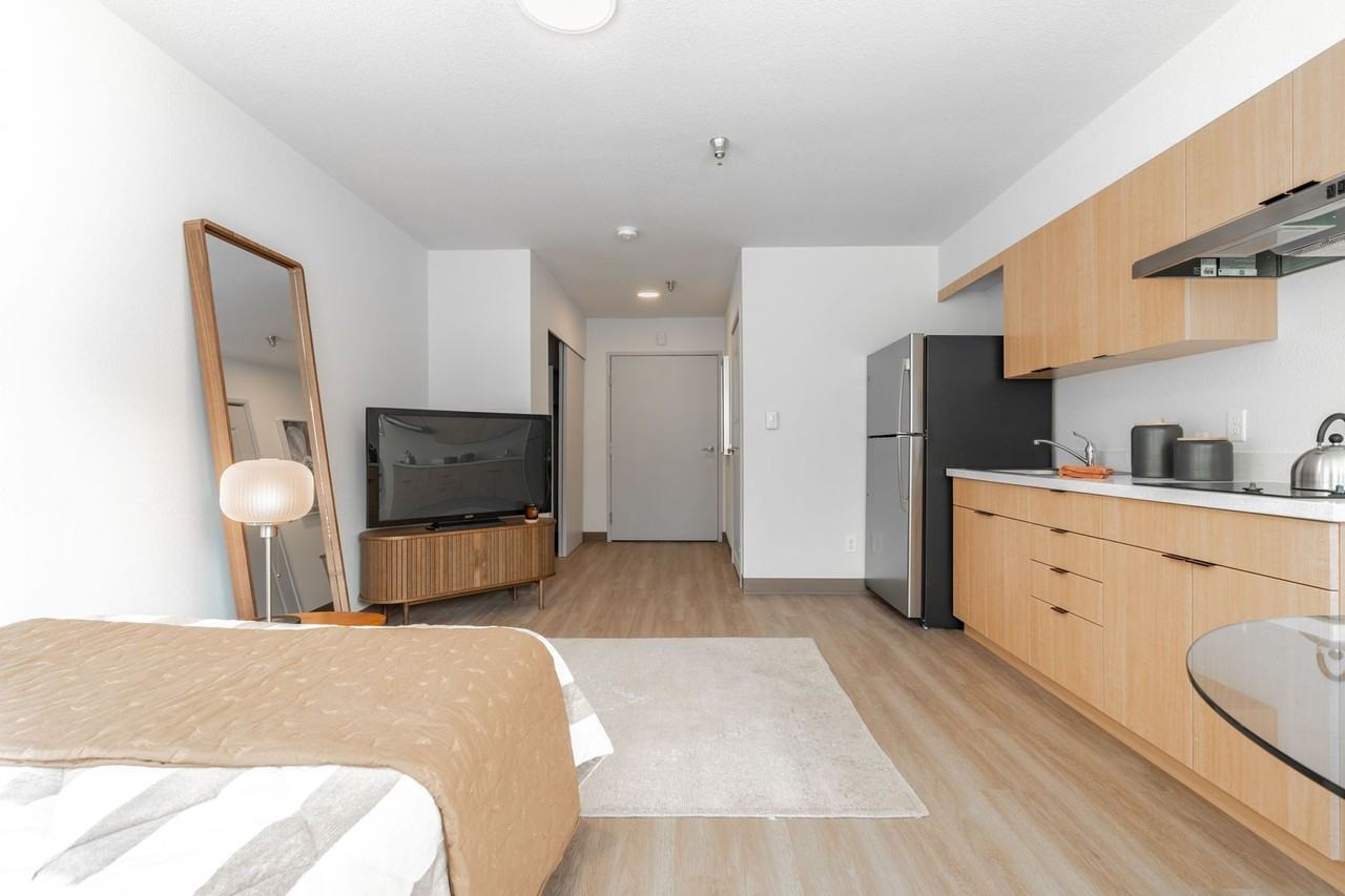 Crossroads Garden Apartments - Photo 7 of 50