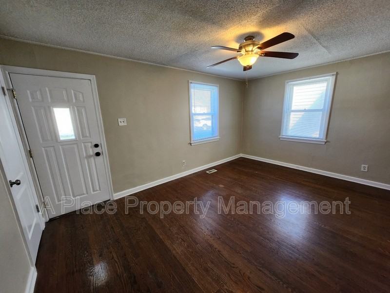 9416 Kathlyn Dr - Photo 2 of 11