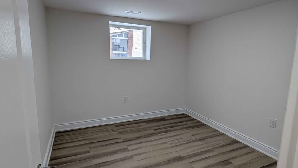 868 Reytan Boulevard - Photo 5 of 9