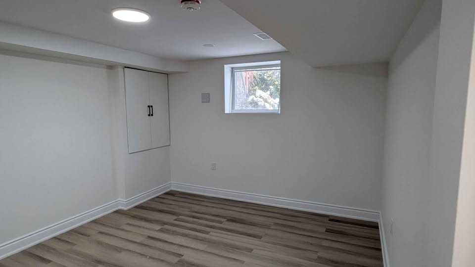 868 Reytan Boulevard - Photo 7 of 9