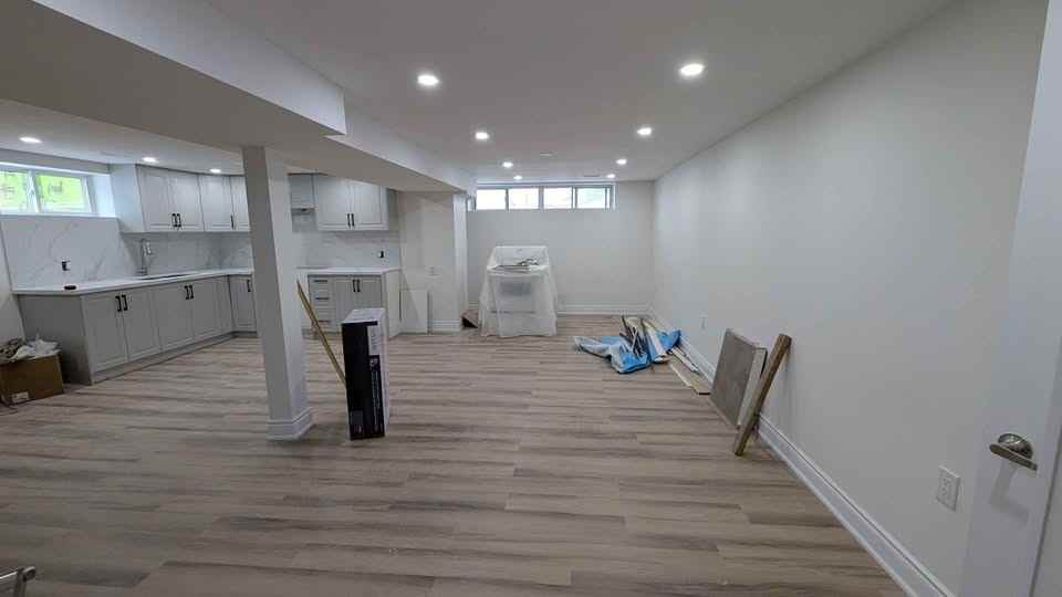 868 Reytan Boulevard - Photo 2 of 9