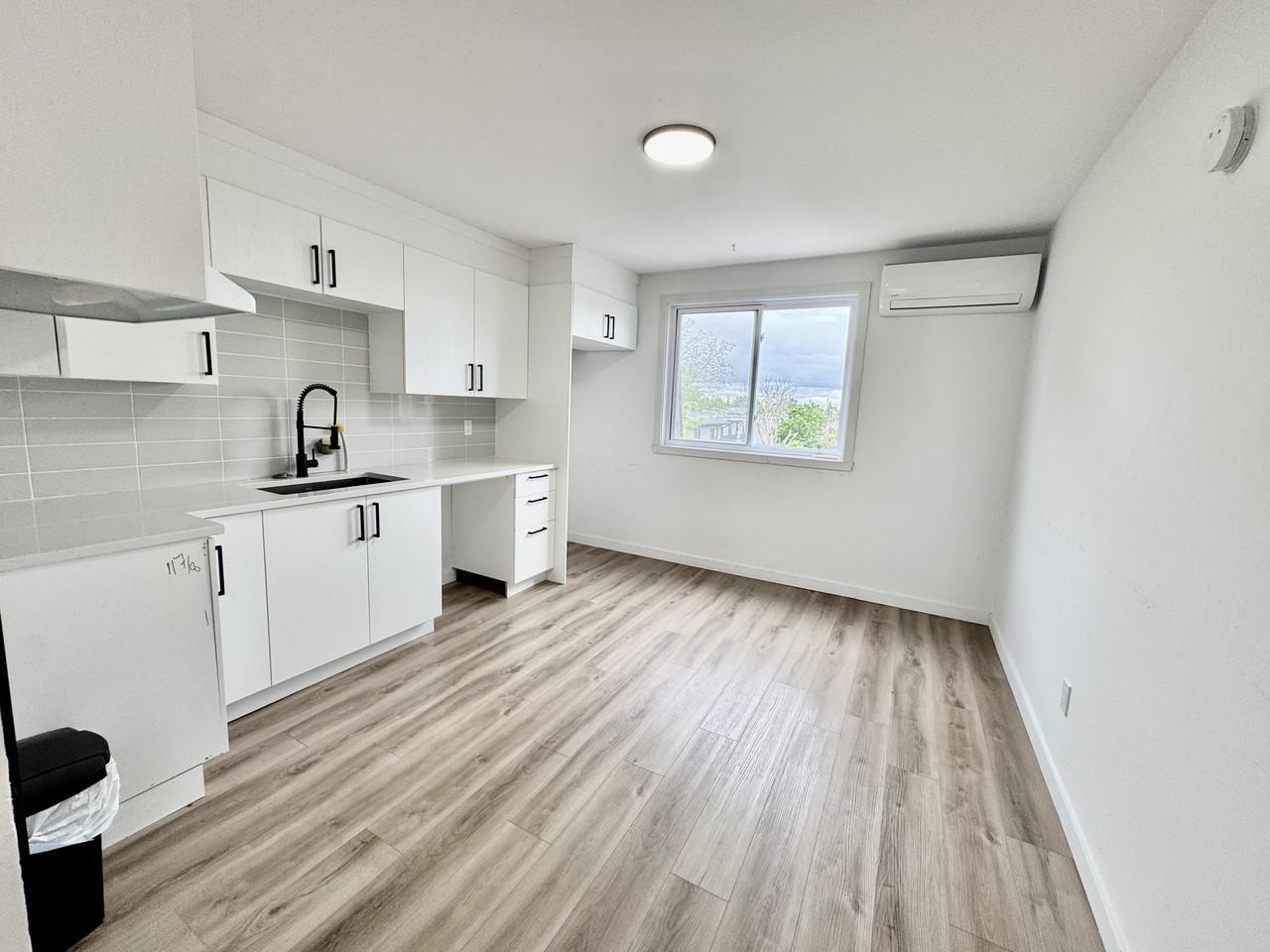 3434 Rue Elizabeth - Photo 2 of 10