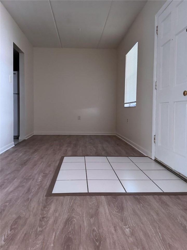 4718 Joseph Ct - Photo 5 of 16