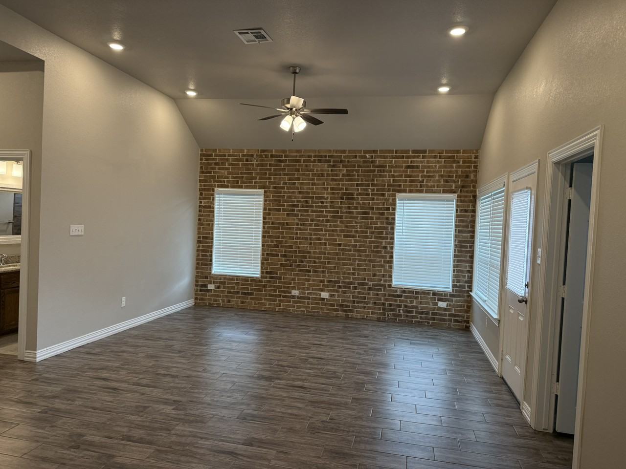 3147 Fenway Circle - Photo 3 of 11