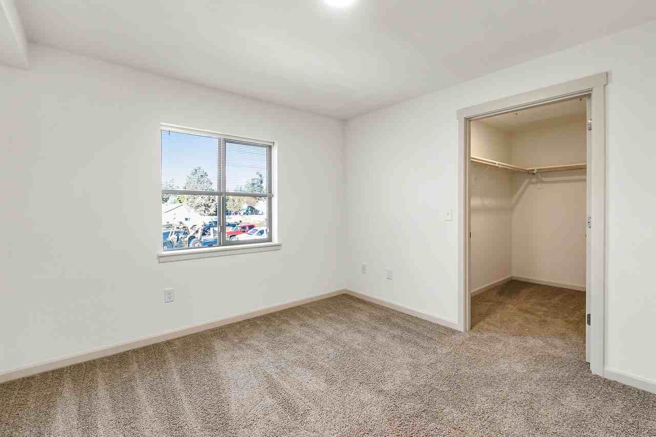 188- Oxbow Flats Building E - Photo 5 of 27