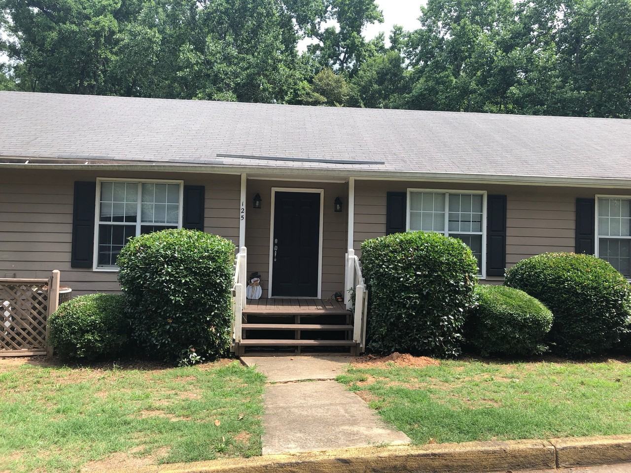 Oxford Park - Photo 3 of 25