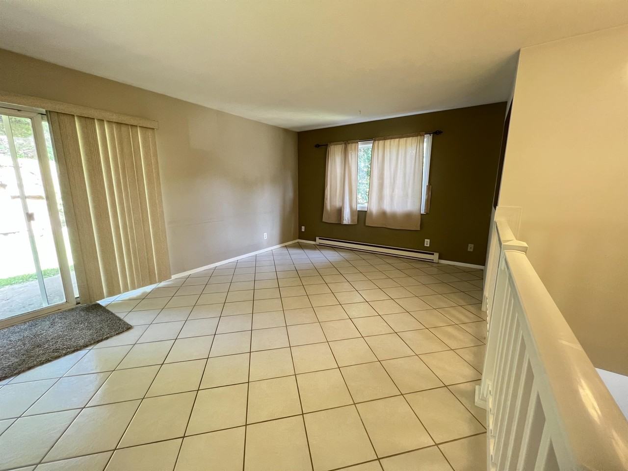 550 Samuel Street - Photo 6 of 17