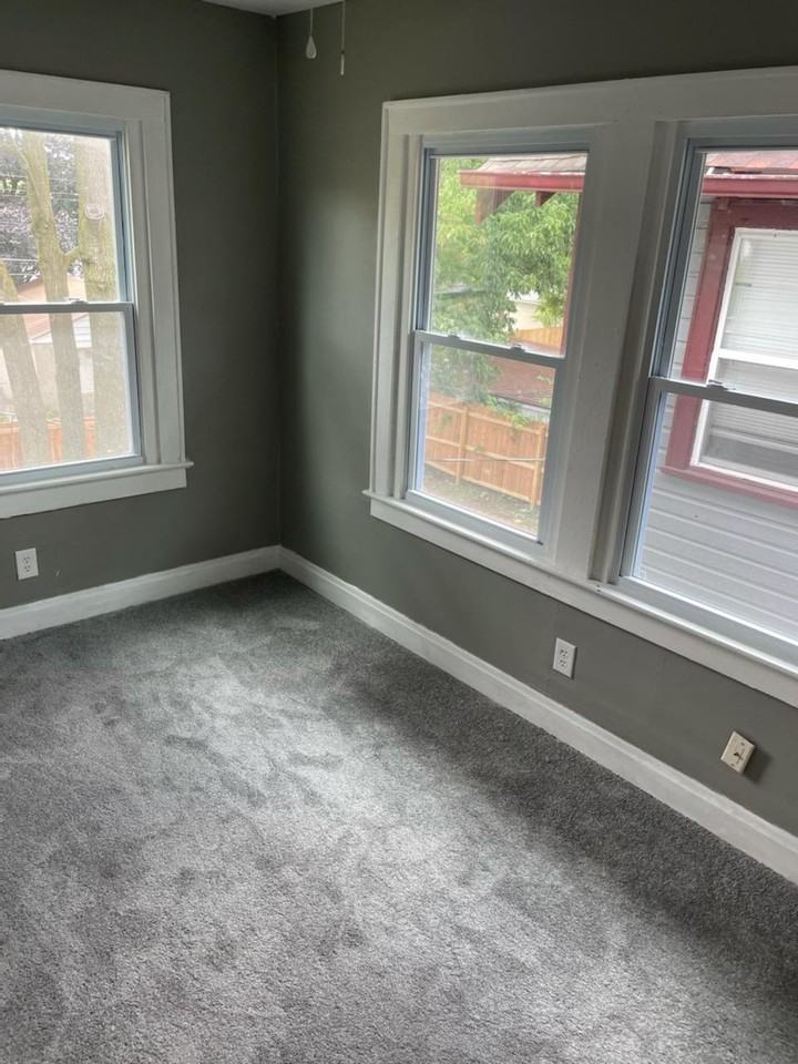 602 Racine Avenue - Photo 2 of 18