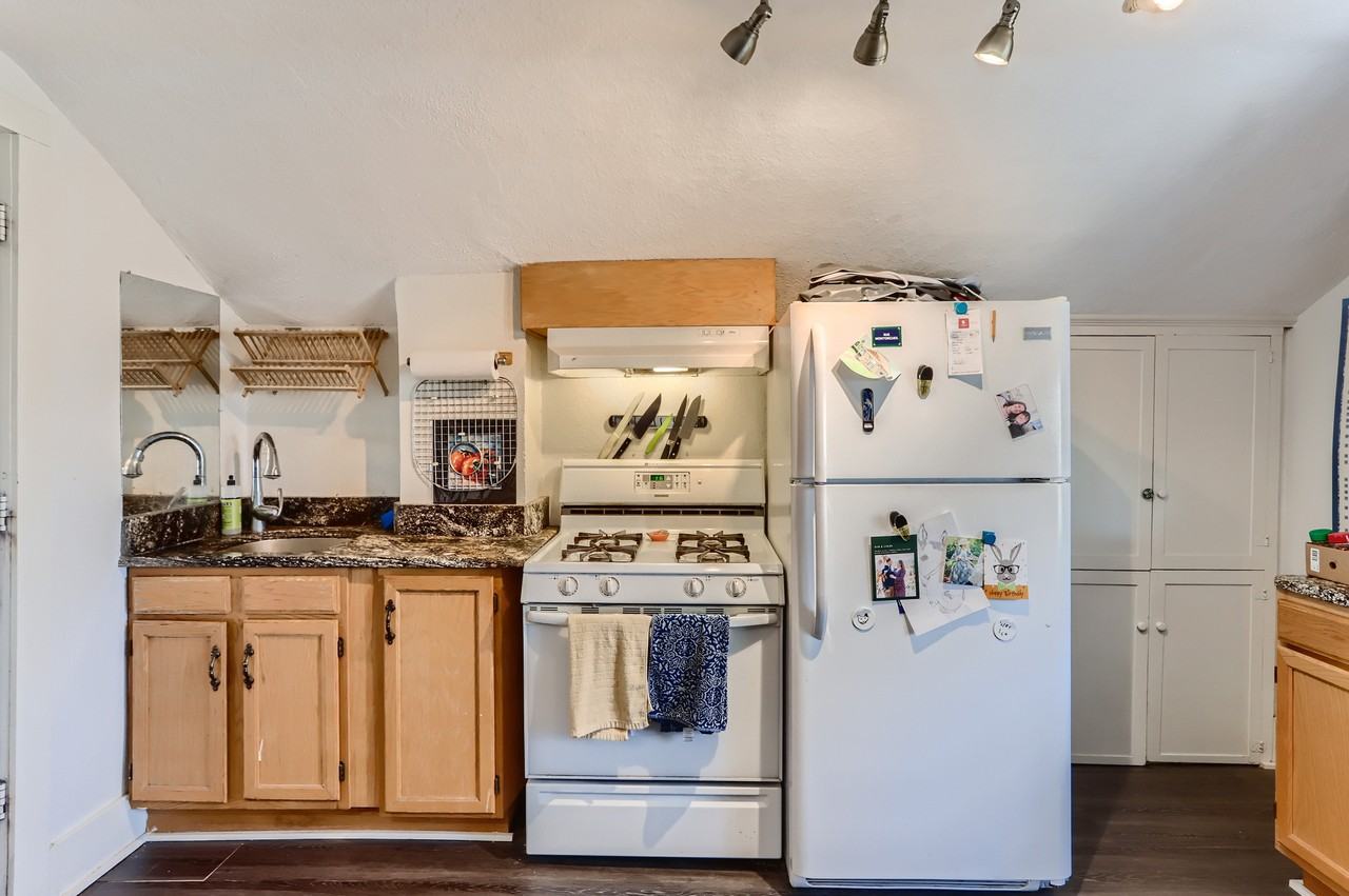 917 Baseline Road - Photo 2 of 7