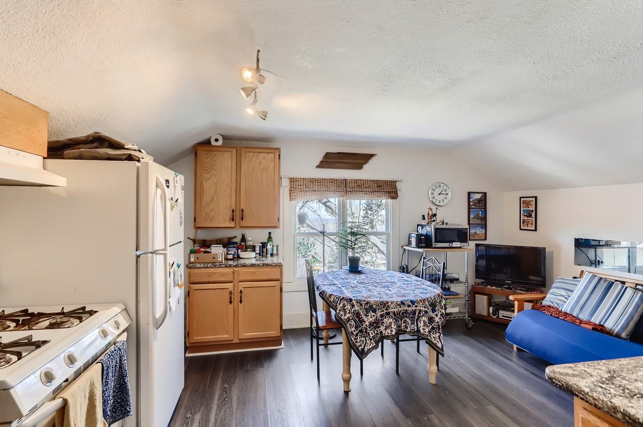 917 Baseline Road - Photo 3 of 7