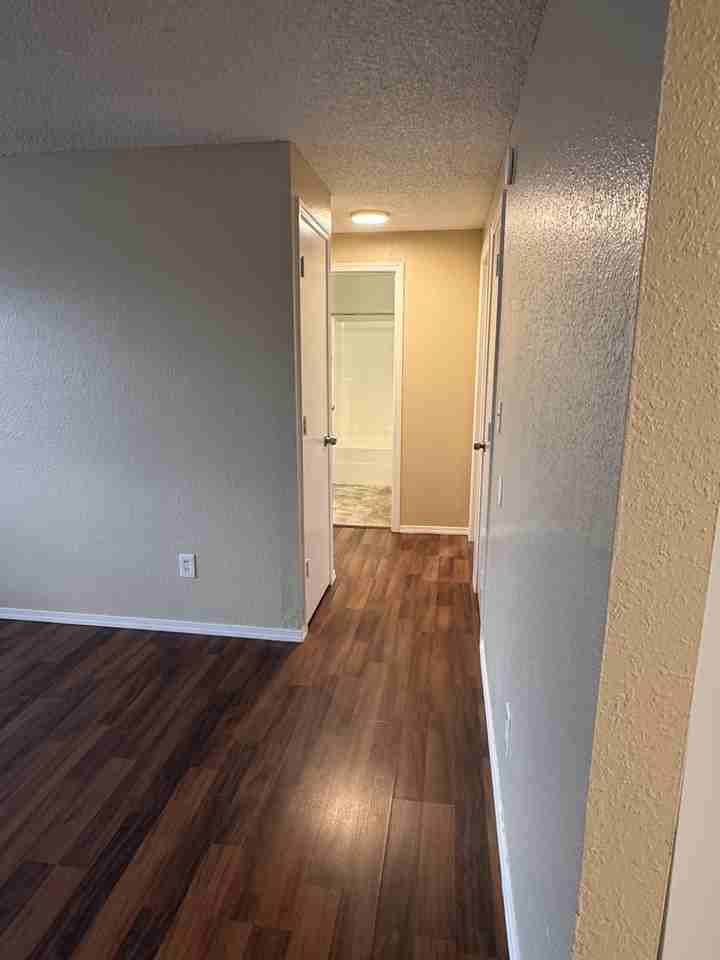 Bettis Wagoner Apts - Bldg 01 - Photo 6 of 12