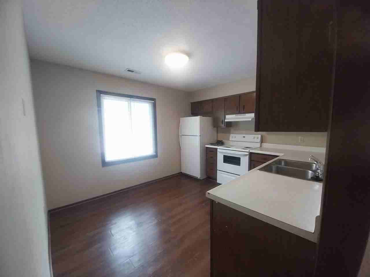 308 E Franklin St - Photo 7 of 21