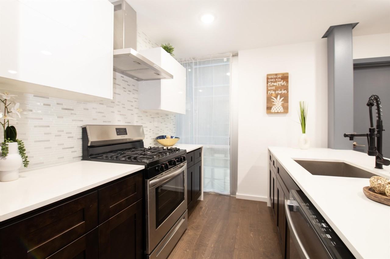 2059 Germantown Avenue - Photo 2 of 20