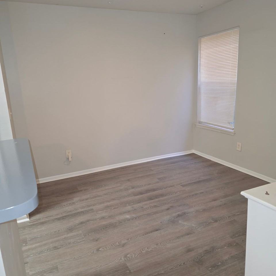 490 N Pin Oak Pl - Photo 6 of 13