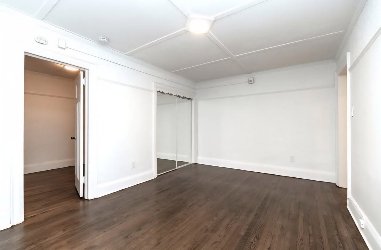 100 Vaughan Road #11 - Photo 5 of 14