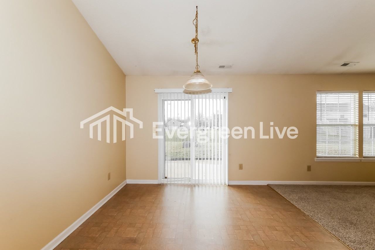 3060 Hidden Pine Dr - Photo 5 of 16