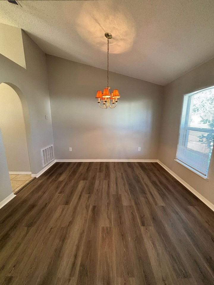 1613 Sail Dr - Photo 6 of 24