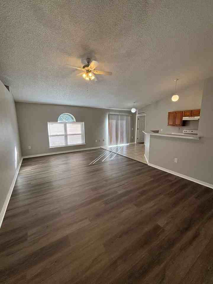 1613 Sail Dr - Photo 7 of 24