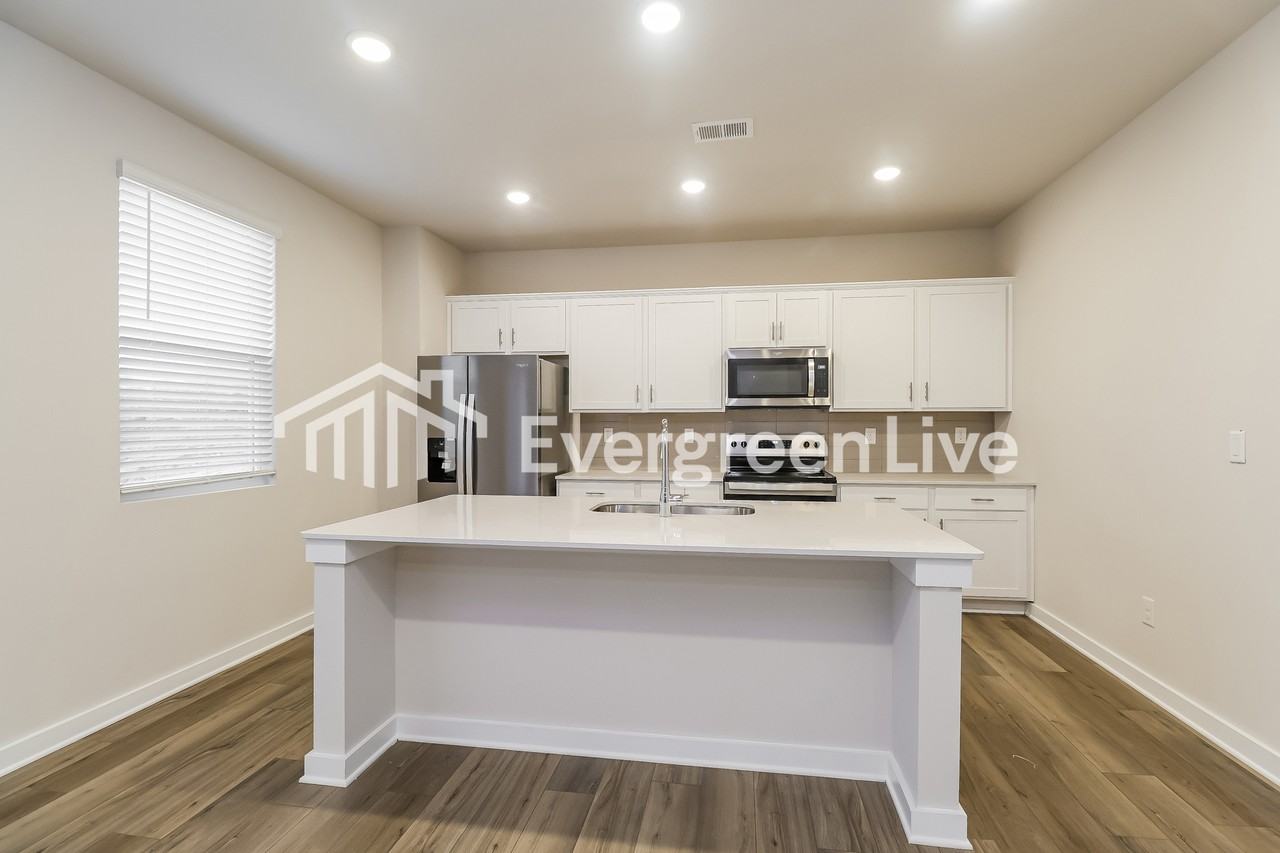 2433 Appalachian Trail Dr - Photo 7 of 15