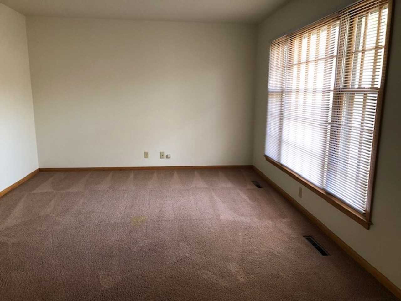 1332 Meadow Dale Dr - Photo 2 of 11