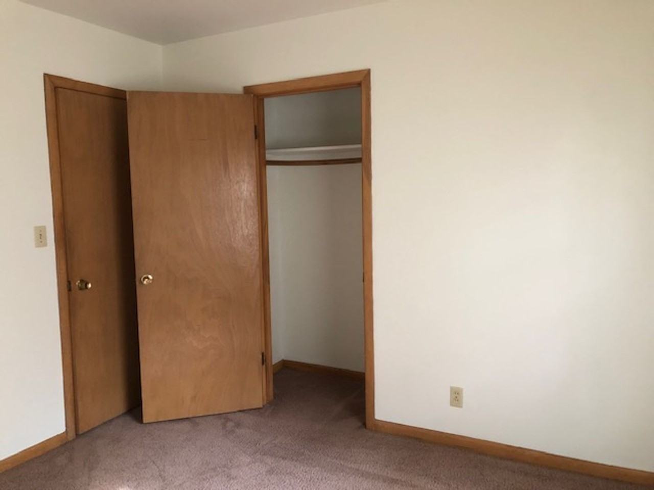 1332 Meadow Dale Dr - Photo 6 of 11