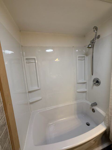 42 Delaware St - Photo 4 of 18