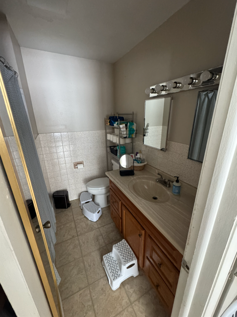 749 S Grant St #1 - Photo 2 of 11