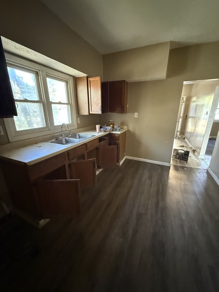 1779 E Hickory St - Photo 7 of 22