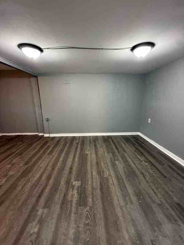 1941 Painters St - Photo 4 of 15