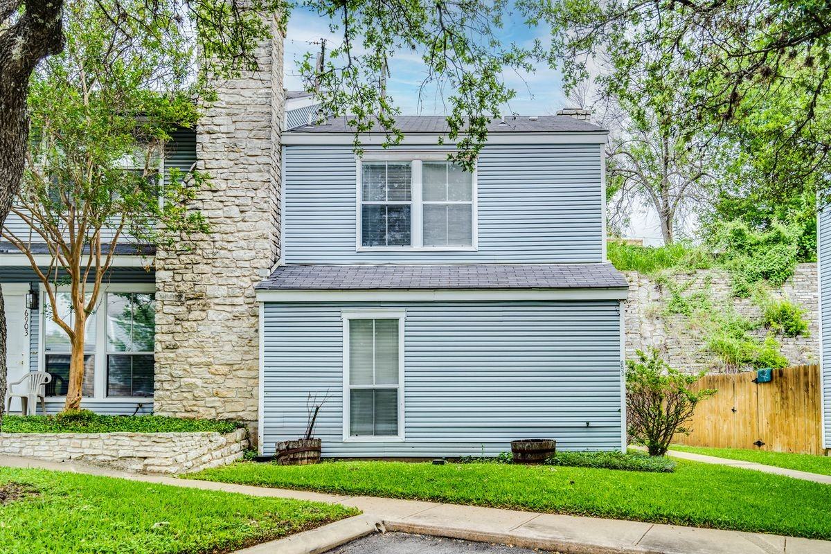 6901 Old Quarry Ln - Photo 2 of 24