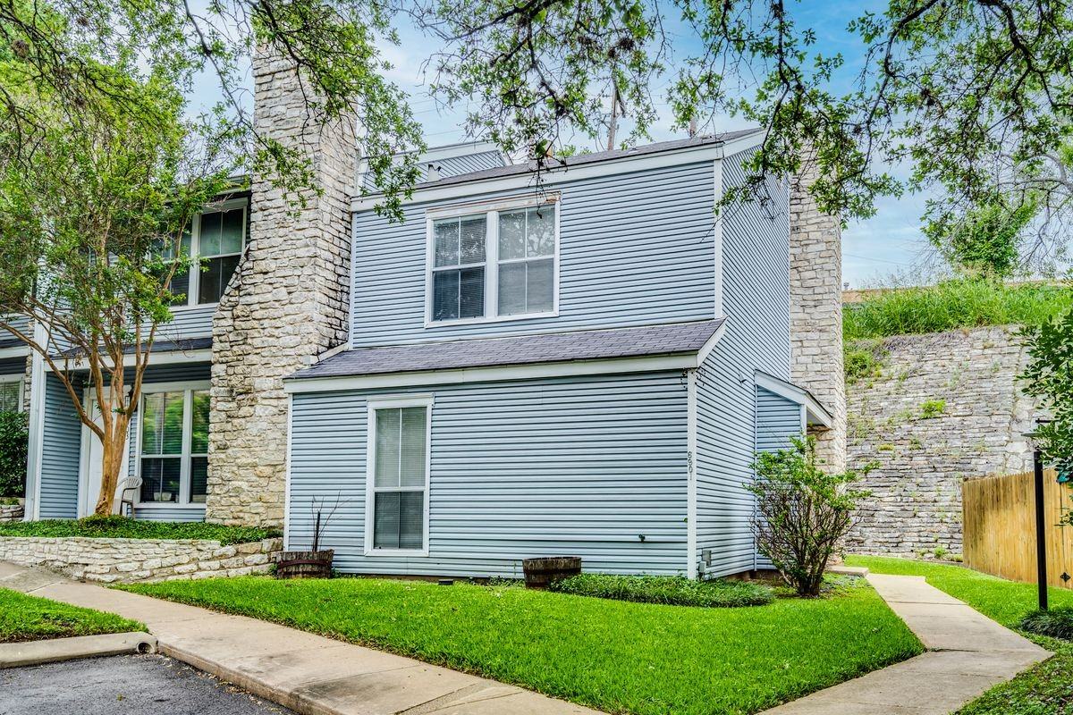 6901 Old Quarry Ln - Photo 3 of 24