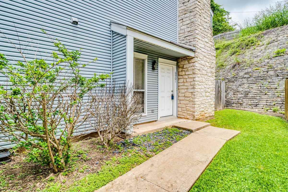 6901 Old Quarry Ln - Photo 5 of 24