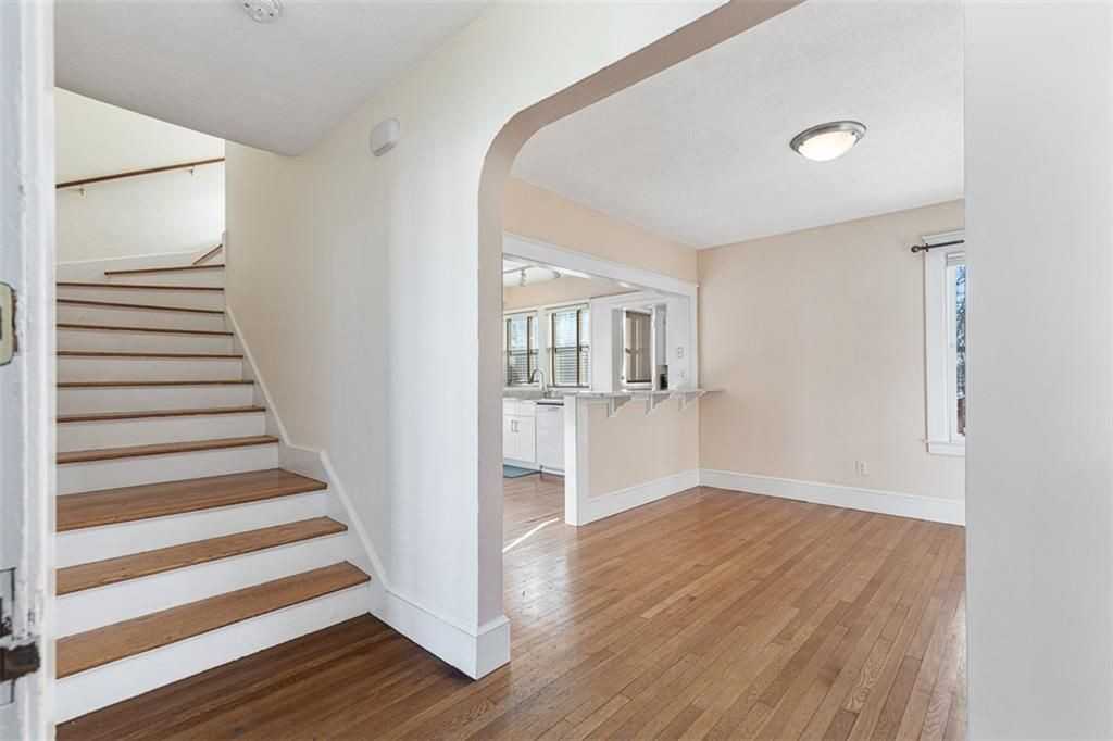 118 Ocean Ave - Photo 4 of 50