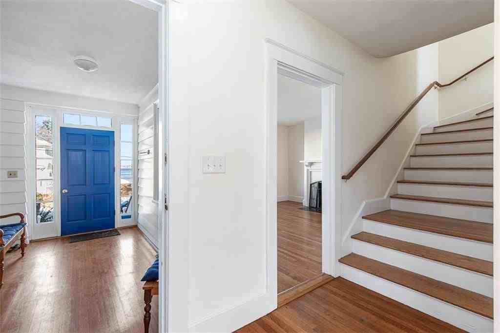 118 Ocean Ave - Photo 5 of 50