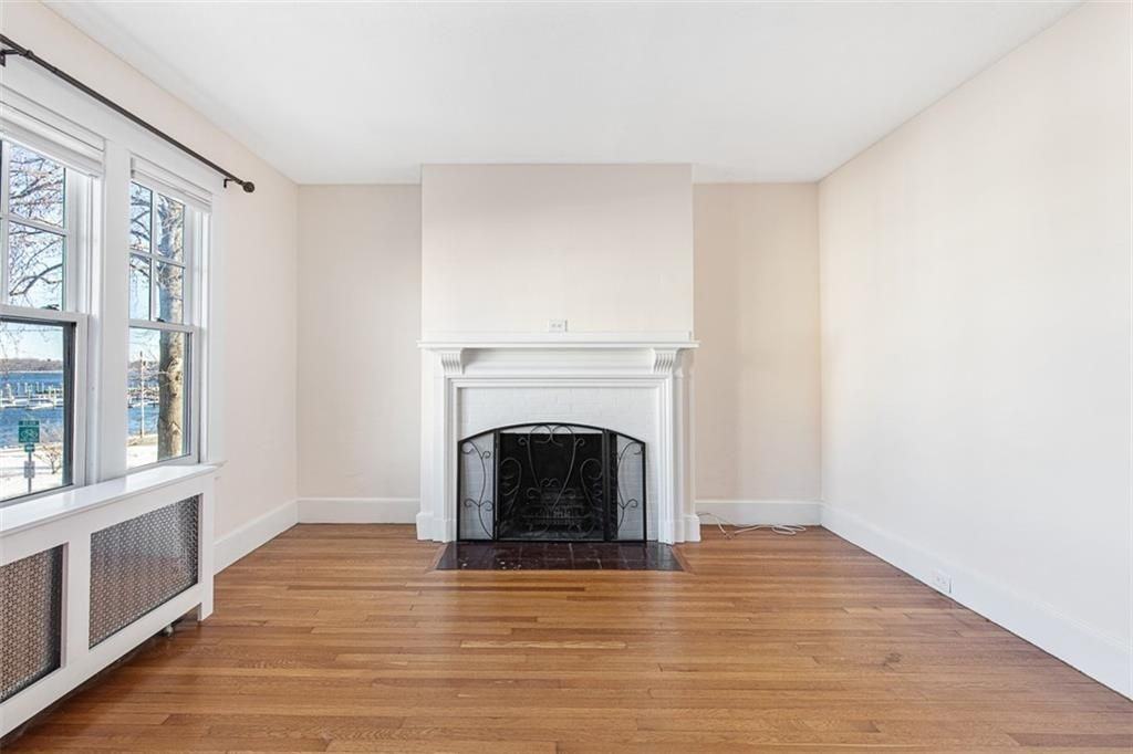 118 Ocean Ave - Photo 7 of 50