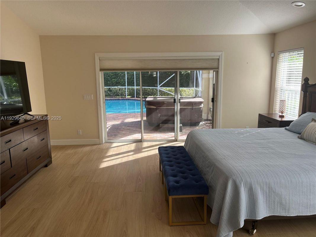 123 Victorian Ln - Photo 5 of 12