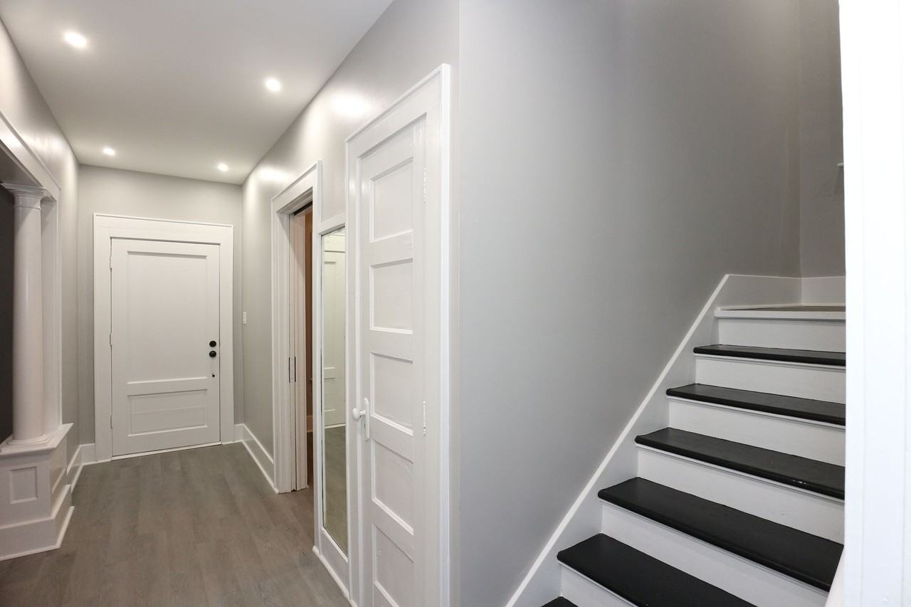 904 E Clinton St - Photo 2 of 22