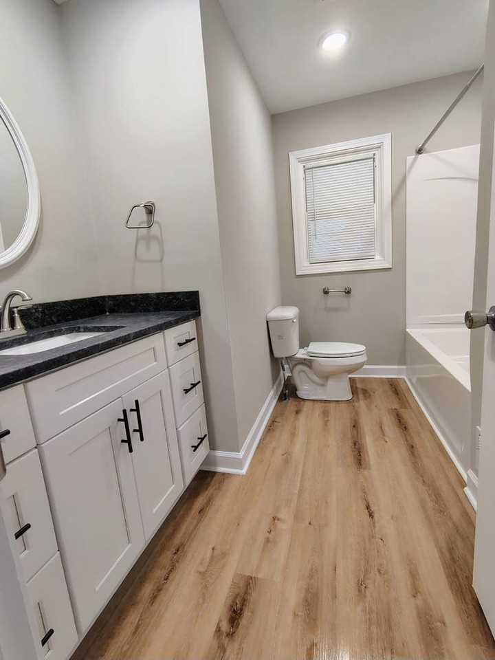 1613 Benson Ave - Photo 4 of 5