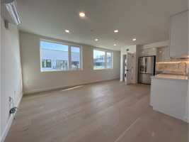 featured image of 345 8th St