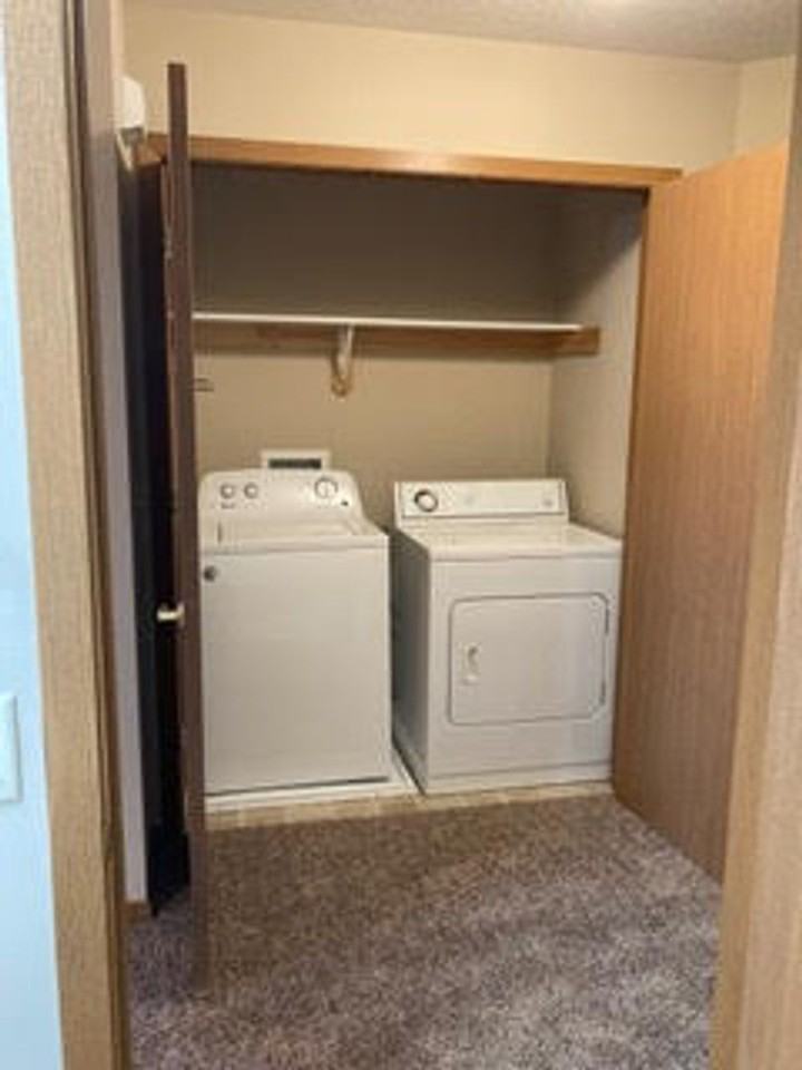 Prairie View Apartments I - Photo 3 of 16