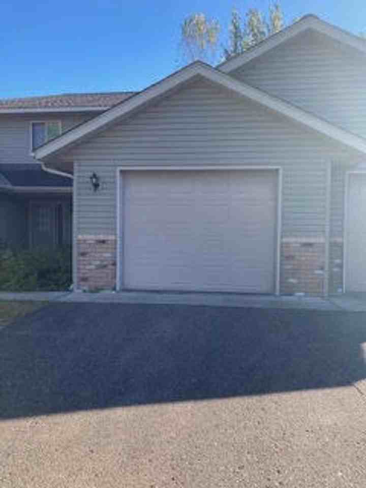 Prairie View Apartments I - Photo 6 of 16