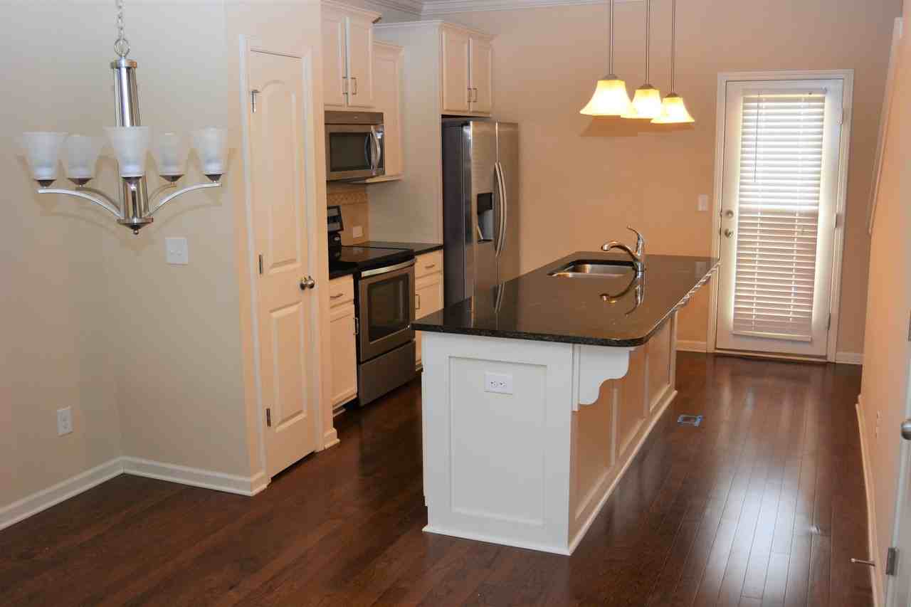 5212 Prosperity Church Rd - Photo 5 of 11