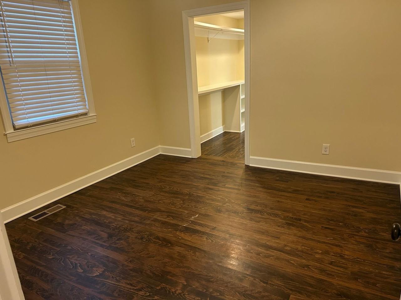 1110 Inglewood Dr - Photo 7 of 14