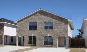 featured image of 10610 Pine Landing Dr