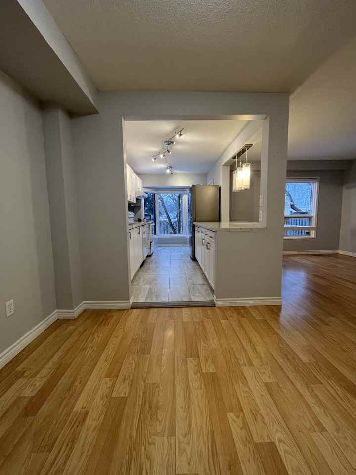 170 Dorothy St - Photo 3 of 17