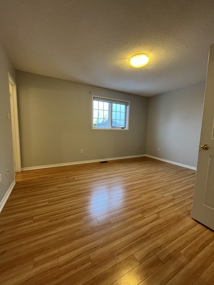 170 Dorothy St - Photo 6 of 17