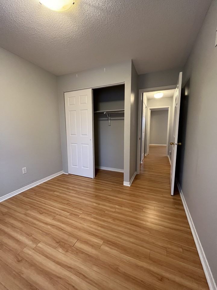 170 Dorothy St - Photo 7 of 17